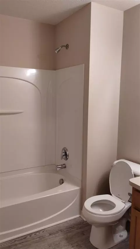 28813 Cullen, Romulus, MI 48174 photo 9