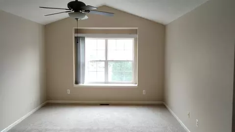 28813 Cullen, Romulus, MI 48174 photo 3