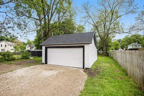 247 E Michigan, Three Rivers, MI 49093 photo 17