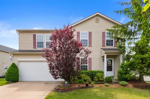 8311 Redwood Trl, Dexter, MI 48130