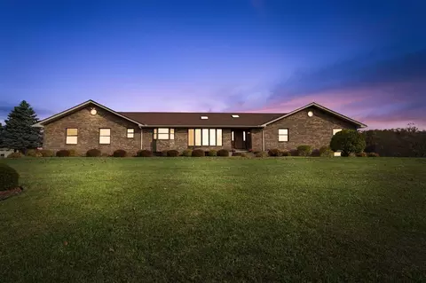 6125 Alber, Saline, MI 48176