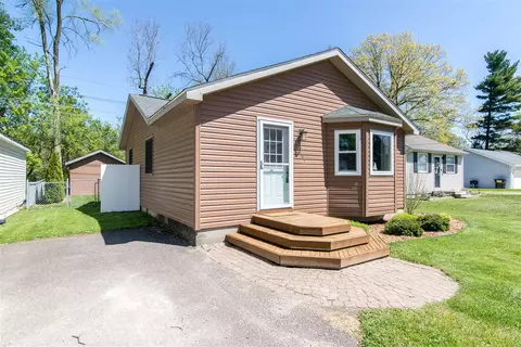 11381 Norway, Hartland, MI 48353