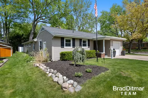 2151 Anderson, Grand Rapids, MI 49506