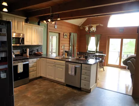 Kitchen - 3370 Henry, Jackson, MI 49201 photo 4 of 5