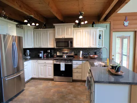 Kitchen - 3370 Henry, Jackson, MI 49201 photo 3 of 5