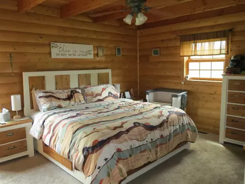 Bedroom - 3370 Henry, Jackson, MI 49201 photo 2 of 9