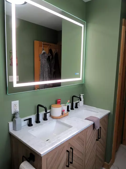 Bath - 3370 Henry, Jackson, MI 49201 photo 4 of 7
