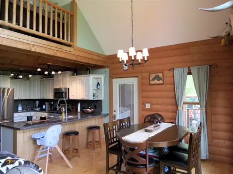 Dining - 3370 Henry, Jackson, MI 49201 photo 1 of 1