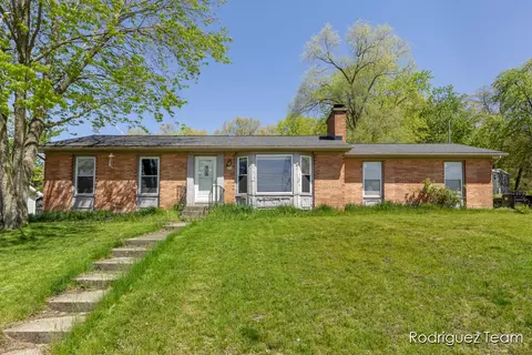 1169 Sluyter, Grand Rapids, MI 49508