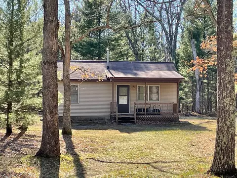 6868 E Koening, Free Soil, MI 49411