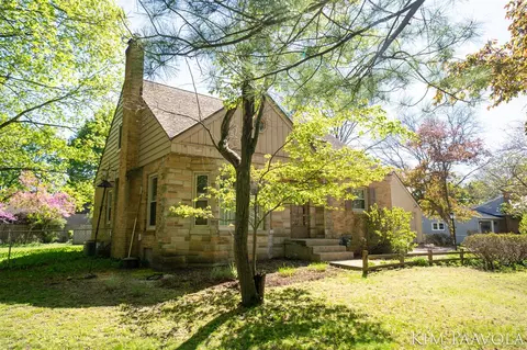 1462 32nd, Grand Rapids, MI 49508