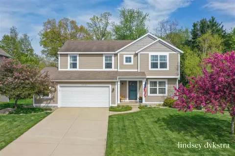 5704 Saddlehorn, Belmont, MI 49306