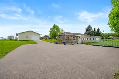 8412 Tasker, Bellevue, MI 49021