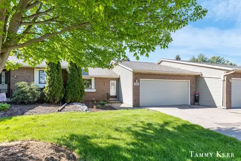940 Laketown, Holland, MI 49423