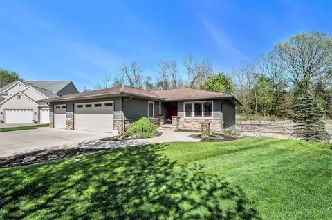 1134 Emerald Woods, Byron Center, MI 49315