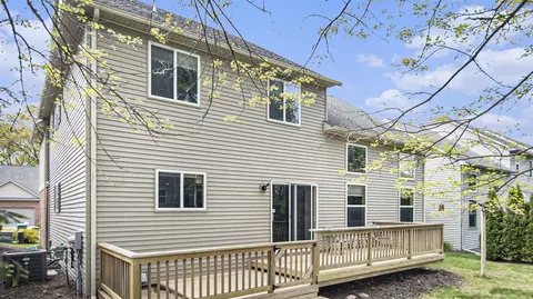 Exterior - 4607 Spring Mtn, Brighton, MI 48116 photo 6 of 7
