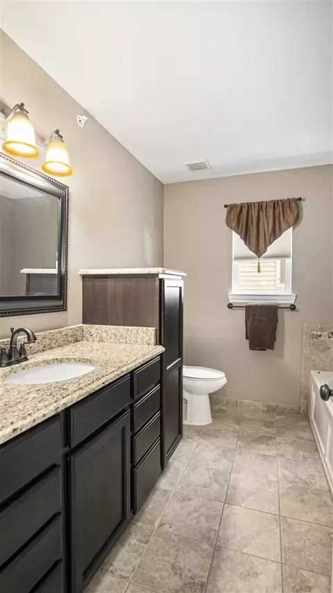Bath - 4607 Spring Mtn, Brighton, MI 48116 photo 2 of 4