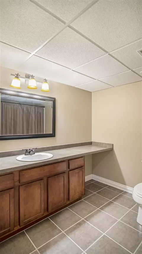 Bath - 4607 Spring Mtn, Brighton, MI 48116 photo 4 of 4