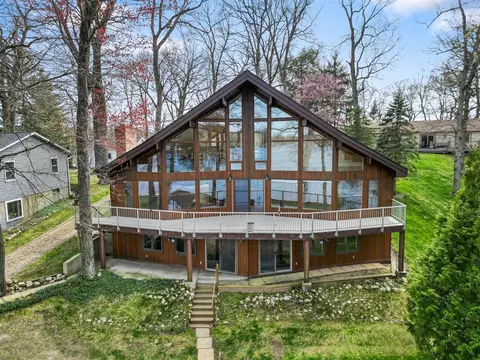 14427 Acorn Cv, Battle Creek, MI 49017
