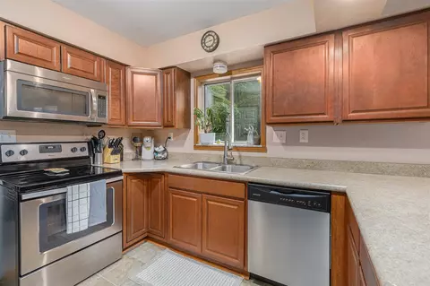 Kitchen - 13195 Rainbow, Gregory, MI 48137 photo 2 of 3
