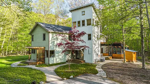 6800 Harbert, Harbert, MI 49115