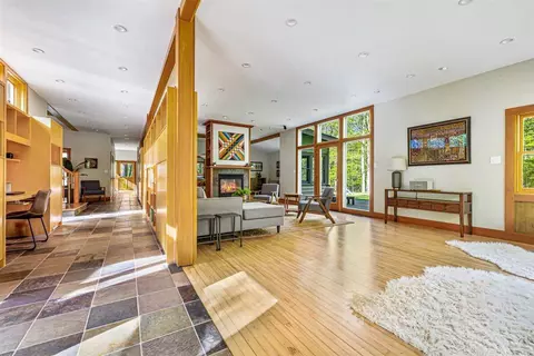 Entry Way - 6800 Harbert, Harbert, MI 49115 photo 5 of 8