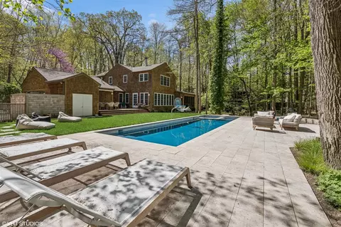 13760 Swan S, Harbert, MI 49115