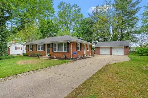 2223 Cumberland, Kalamazoo, MI 49006