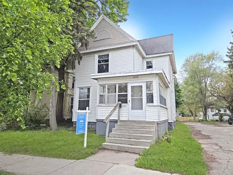 1053 Madison, Grand Rapids, MI 49507