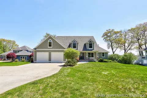 15104 Willowwood, Grand Haven, MI 49417