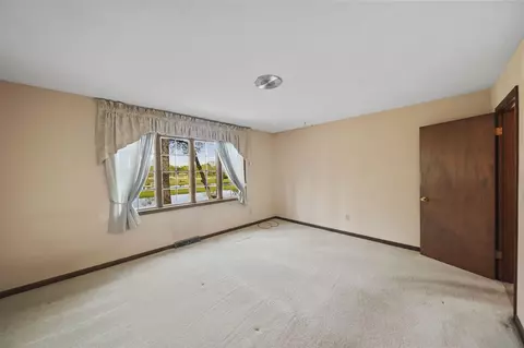 216 Wickenham, Spring Arbor, MI 49283 photo 31