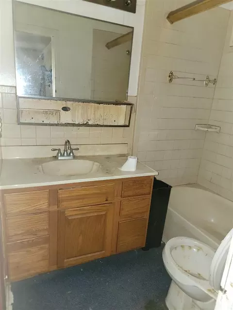 116 Forrest, Edmore, MI 48829 photo 6