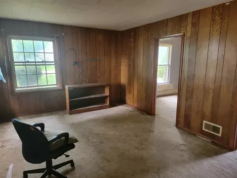 116 Forrest, Edmore, MI 48829 photo 4