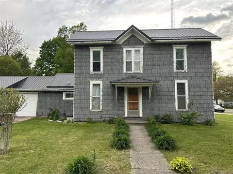 318 E Linden, Hartford, MI 49057