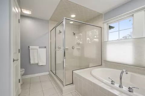 Bath - 8317 Barony, Mattawan, MI 49071 photo 4 of 6