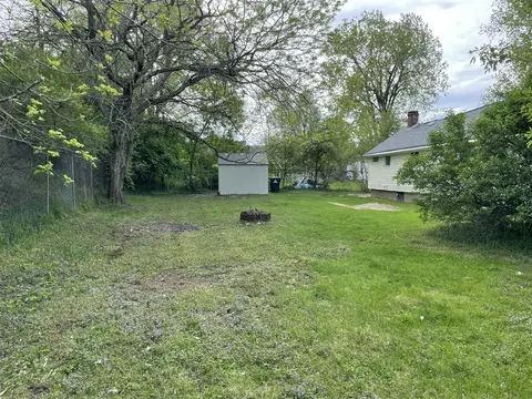 3425 Miles, Jackson, MI 49201 photo 19