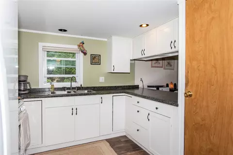 12886 Sycamore Pt, Plainwell, MI 49080 photo 18