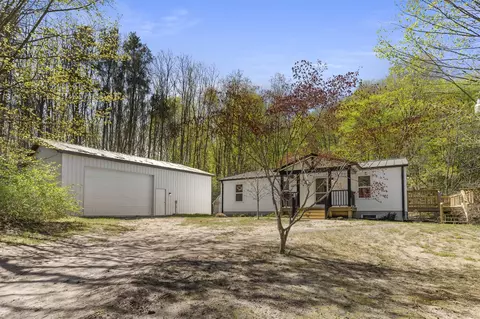 2906 Frankfort Hwy, Frankfort, MI 49635