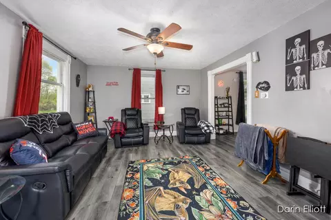 321 W Ellis, Belding, MI 48809 photo 9