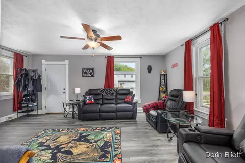 321 W Ellis, Belding, MI 48809 photo 10
