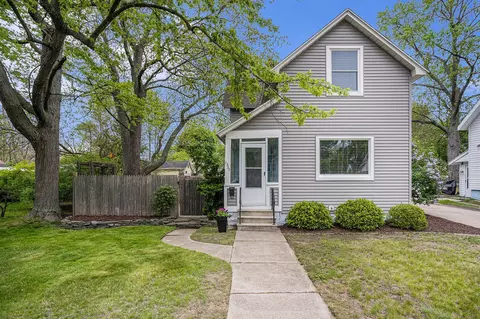 1327 Pennoyer, Grand Haven, MI 49417