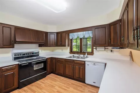 Kitchen - 200 Brink, Grant, MI 49327 photo 2 of 2