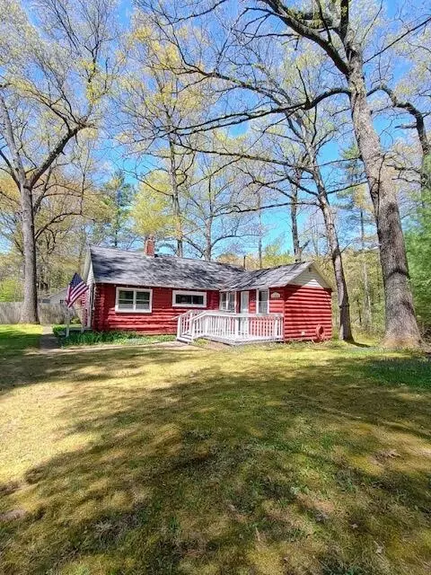 Exterior - 947 E 88th, Newaygo, MI 49337 photo 4 of 9