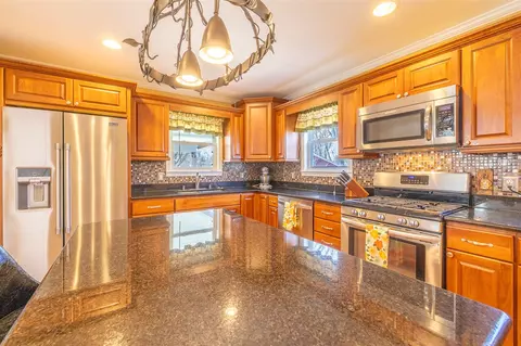 1719 Center, Carleton, MI 48117 photo 9