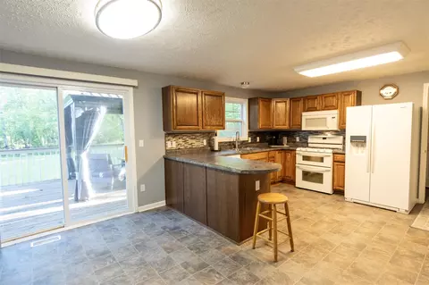 Kitchen - 5734 108th, Pullman, MI 49450 photo 1 of 3