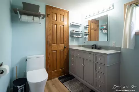 Bath - 6272 Belding, Belding, MI 48809 photo 3 of 3