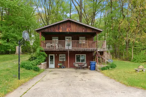 50748 W Bay, Dowagiac, MI 49047