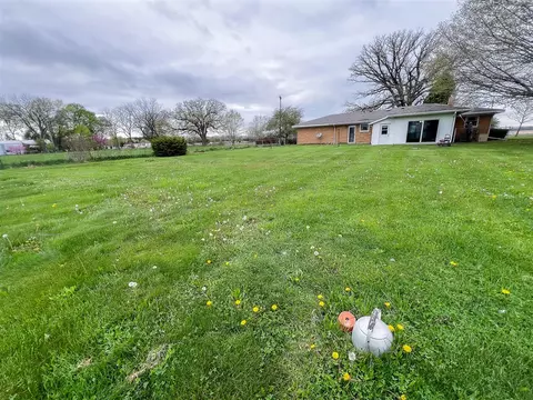 351 W Maple, Climax, MI 49034 photo 10