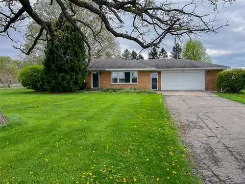 351 W Maple, Climax, MI 49034