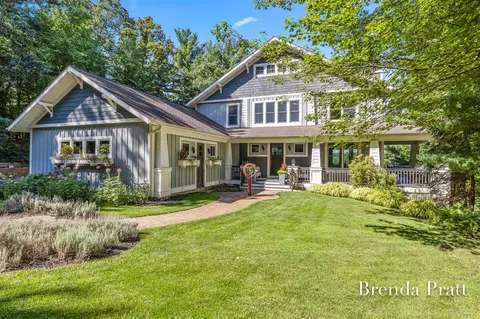 2100 Timber Pt, Ada, MI 49301